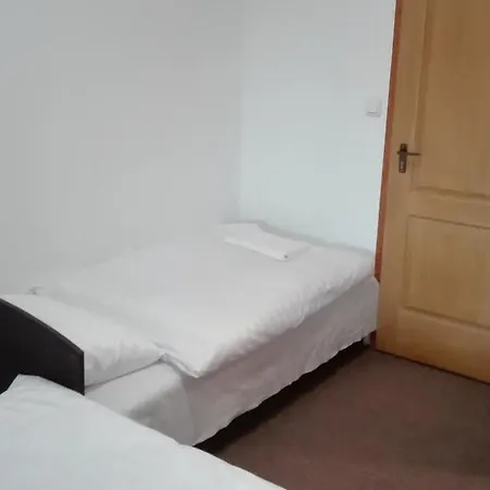 Panzió Várkör *