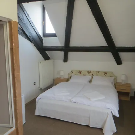 Bed & Breakfast Varkor Panzio *